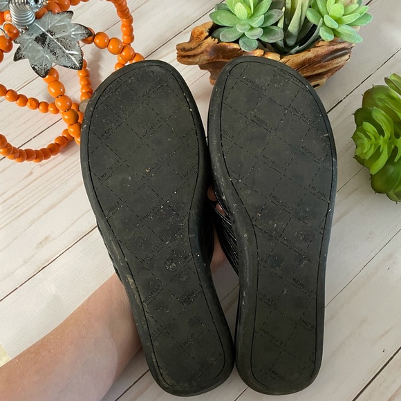 Three Pairs! Sandal and Flip Flop Bundle. Gap, Michelle D Shoes - Picture 11 of 11